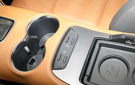 Toyota Venza, 2025 год, 5 400 000 рублей, 27 фотография