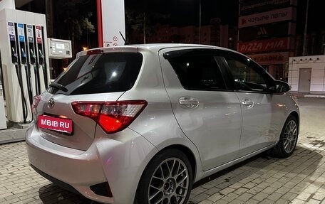 Toyota Vitz, 2019 год, 1 090 000 рублей, 2 фотография