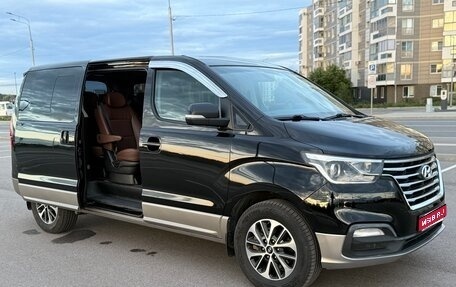 Hyundai Grand Starex Grand Starex I рестайлинг 2, 2019 год, 2 880 000 рублей, 1 фотография