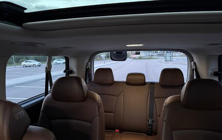 Hyundai Grand Starex Grand Starex I рестайлинг 2, 2019 год, 2 880 000 рублей, 13 фотография