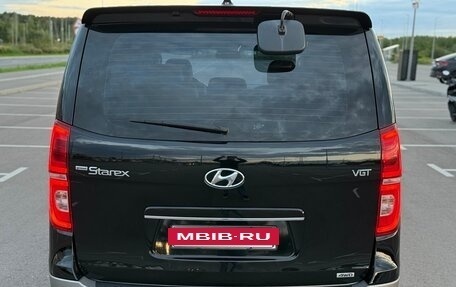 Hyundai Grand Starex Grand Starex I рестайлинг 2, 2019 год, 2 880 000 рублей, 5 фотография