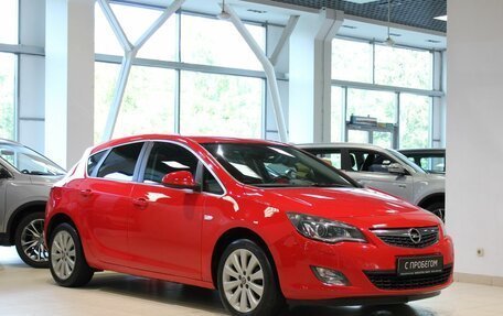 Opel Astra J, 2011 год, 745 000 рублей, 3 фотография