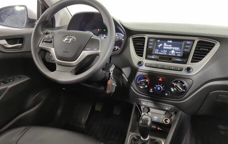 Hyundai Solaris II рестайлинг, 2019 год, 1 370 000 рублей, 9 фотография