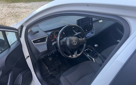 Toyota Corolla, 2019 год, 1 900 000 рублей, 4 фотография