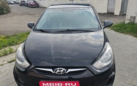Hyundai Solaris II рестайлинг, 2013 год, 625 000 рублей, 10 фотография
