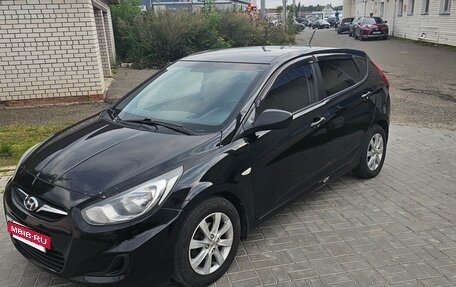 Hyundai Solaris II рестайлинг, 2013 год, 625 000 рублей, 9 фотография