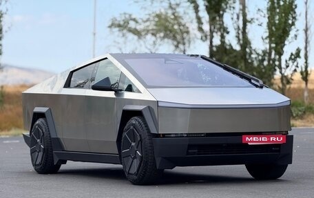 Tesla Cybertruck, 2024 год, 16 980 000 рублей, 2 фотография