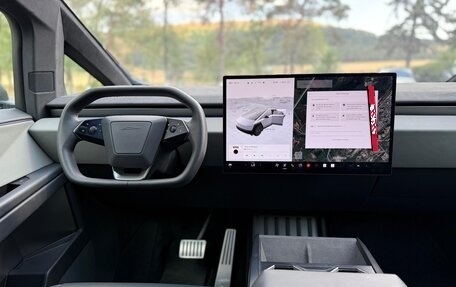 Tesla Cybertruck, 2024 год, 16 980 000 рублей, 7 фотография