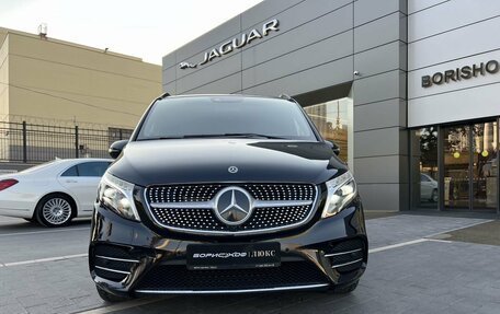 Mercedes-Benz V-Класс, 2021 год, 11 800 000 рублей, 2 фотография