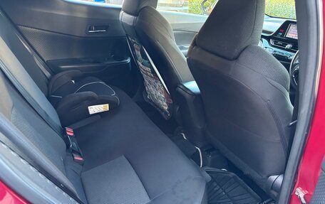 Toyota C-HR I рестайлинг, 2018 год, 2 149 000 рублей, 13 фотография