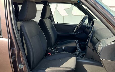 Chevrolet Niva I рестайлинг, 2018 год, 859 000 рублей, 8 фотография
