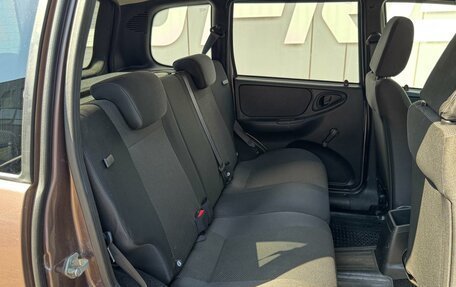 Chevrolet Niva I рестайлинг, 2018 год, 859 000 рублей, 7 фотография