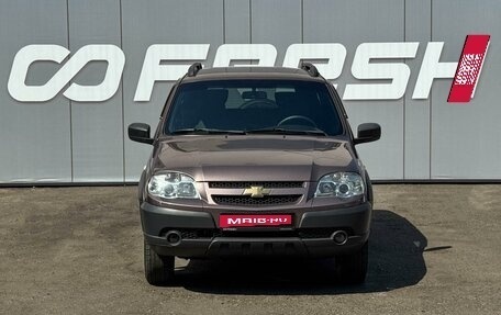 Chevrolet Niva I рестайлинг, 2018 год, 859 000 рублей, 3 фотография
