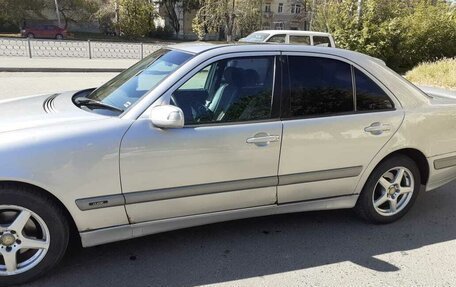 Mercedes-Benz E-Класс, 2000 год, 350 000 рублей, 11 фотография