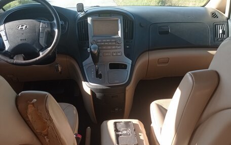 Hyundai Grand Starex Grand Starex I рестайлинг 2, 2008 год, 1 850 000 рублей, 9 фотография