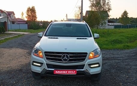 Mercedes-Benz M-Класс, 2012 год, 2 000 000 рублей, 1 фотография