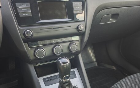 Skoda Octavia, 2015 год, 1 349 000 рублей, 28 фотография