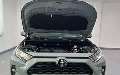 Toyota RAV4, 2021 год, 2 270 277 рублей, 21 фотография