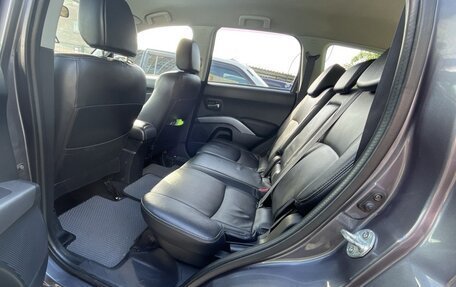 Mitsubishi Outlander III рестайлинг 3, 2007 год, 1 325 000 рублей, 11 фотография