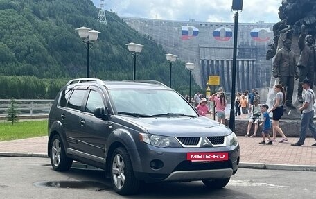 Mitsubishi Outlander III рестайлинг 3, 2007 год, 1 325 000 рублей, 3 фотография