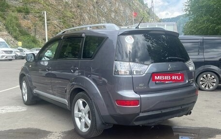 Mitsubishi Outlander III рестайлинг 3, 2007 год, 1 325 000 рублей, 8 фотография