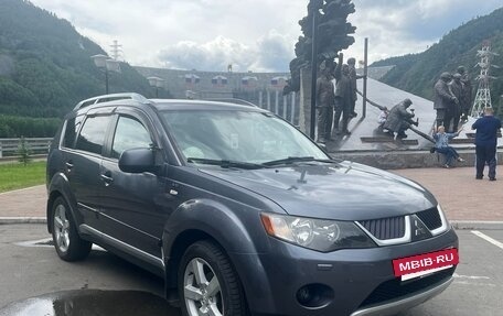 Mitsubishi Outlander III рестайлинг 3, 2007 год, 1 325 000 рублей, 4 фотография