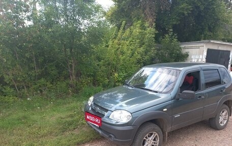 Chevrolet Niva I рестайлинг, 2011 год, 420 000 рублей, 2 фотография