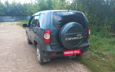 Chevrolet Niva I рестайлинг, 2011 год, 420 000 рублей, 3 фотография