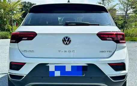 Volkswagen T-Roc I, 2022 год, 1 350 213 рублей, 5 фотография