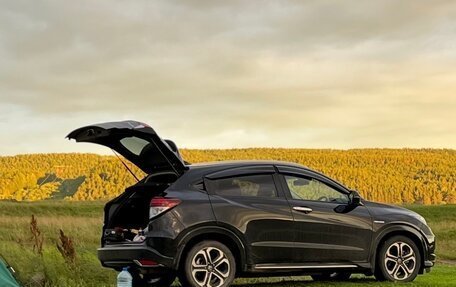 Honda Vezel, 2016 год, 1 720 000 рублей, 1 фотография