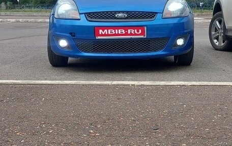 Ford Fiesta, 2005 год, 350 000 рублей, 1 фотография