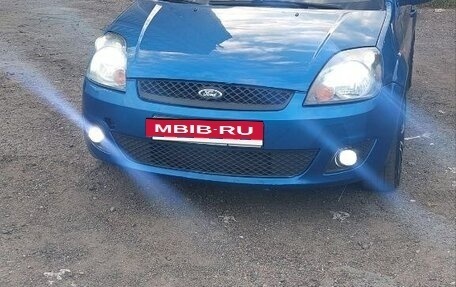 Ford Fiesta, 2005 год, 350 000 рублей, 4 фотография
