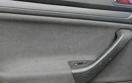 Volkswagen Golf V, 2004 год, 600 000 рублей, 12 фотография