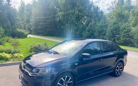 Volkswagen Polo VI (EU Market), 2013 год, 1 100 000 рублей, 1 фотография