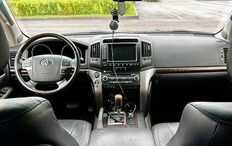 Toyota Land Cruiser 200, 2011 год, 2 625 000 рублей, 7 фотография
