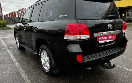 Toyota Land Cruiser 200, 2011 год, 2 625 000 рублей, 5 фотография