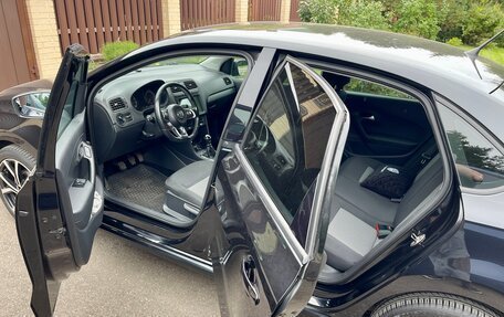 Volkswagen Polo VI (EU Market), 2013 год, 1 100 000 рублей, 2 фотография