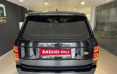 Land Rover Range Rover IV рестайлинг, 2017 год, 5 500 000 рублей, 5 фотография