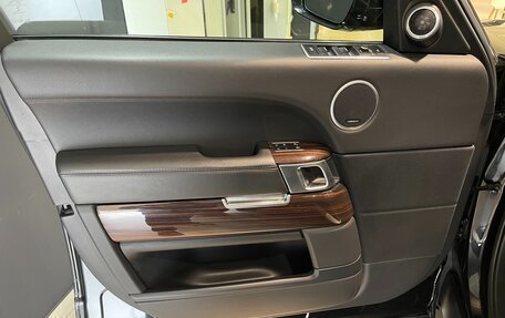 Land Rover Range Rover IV рестайлинг, 2017 год, 5 500 000 рублей, 11 фотография