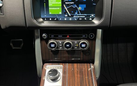 Land Rover Range Rover IV рестайлинг, 2017 год, 5 500 000 рублей, 28 фотография