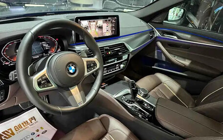 BMW 5 серия, 2022 год, 4 500 000 рублей, 9 фотография