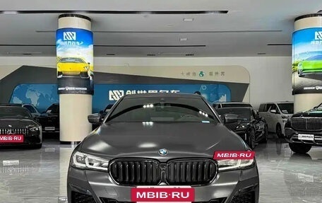 BMW 5 серия, 2022 год, 4 500 000 рублей, 2 фотография