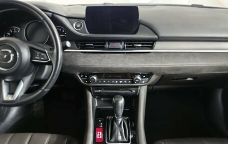 Mazda 6, 2018 год, 2 145 000 рублей, 11 фотография