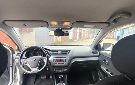 KIA Rio III рестайлинг, 2015 год, 1 300 000 рублей, 10 фотография