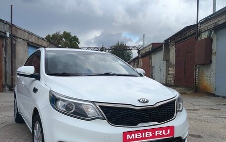KIA Rio III рестайлинг, 2015 год, 1 300 000 рублей, 16 фотография