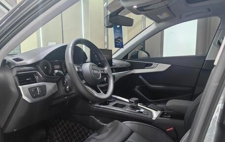 Audi A4, 2021 год, 2 790 000 рублей, 7 фотография