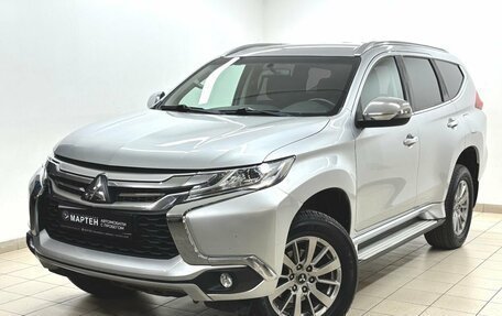 Mitsubishi Pajero Sport III рестайлинг, 2018 год, 2 999 000 рублей, 1 фотография