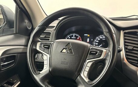 Mitsubishi Pajero Sport III рестайлинг, 2018 год, 2 999 000 рублей, 18 фотография