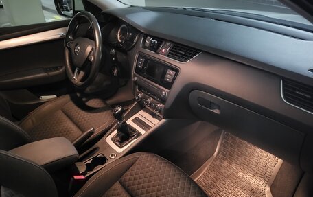 Skoda Octavia, 2016 год, 1 250 000 рублей, 14 фотография