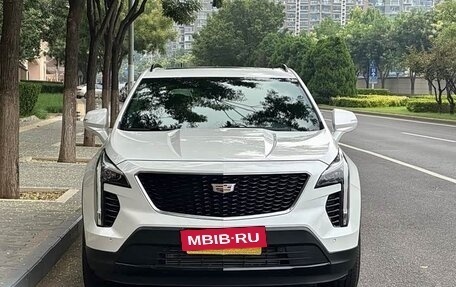 Cadillac XT4 I, 2022 год, 2 200 000 рублей, 2 фотография